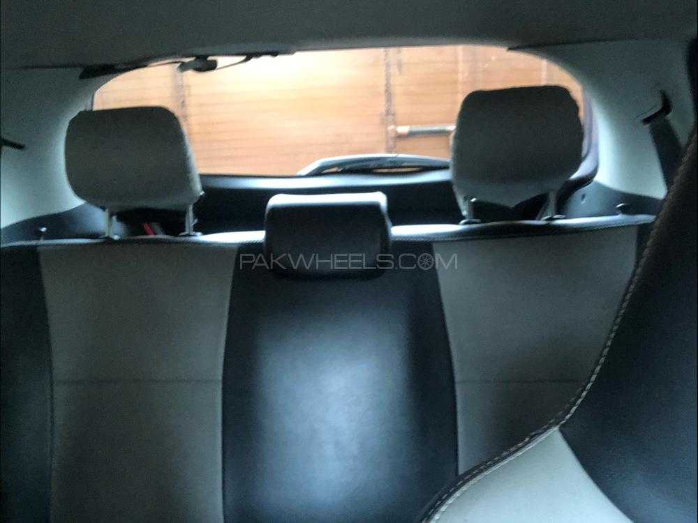 Toyota Vitz 2012 for Sale in Lahore Toyota Vitz 2012 for Sale in Lahore Image-9