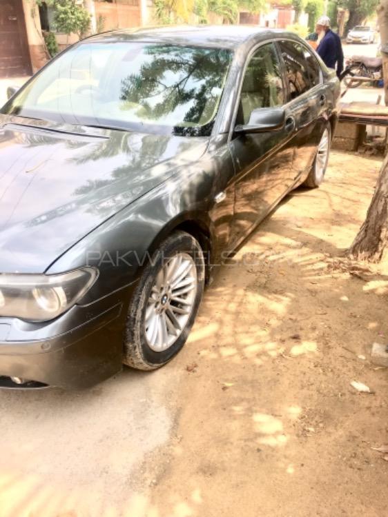 BMW 7 Series 2005 for Sale in Karachi BMW 7 Series 2005 for Sale in Karachi Image-3