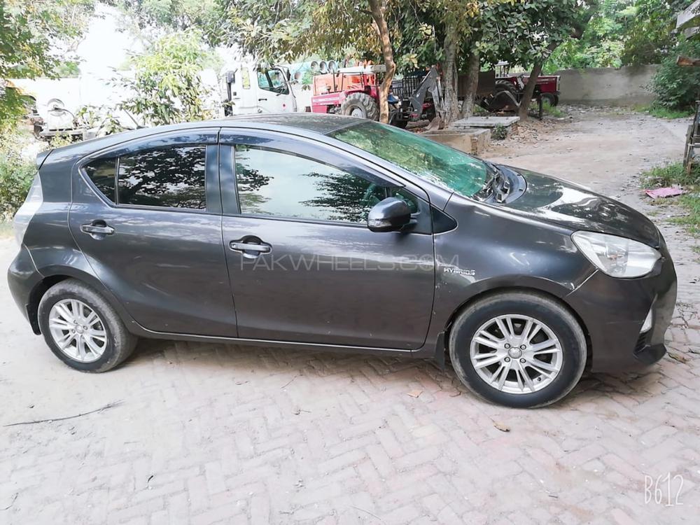 Toyota Aqua 2013 for Sale in Sargodha Toyota Aqua 2013 for Sale in Sargodha Image-2