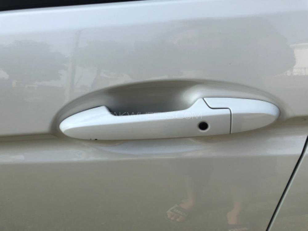 Honda Fit 2017 for Sale in Lahore Honda Fit 2017 for Sale in Lahore Image-9