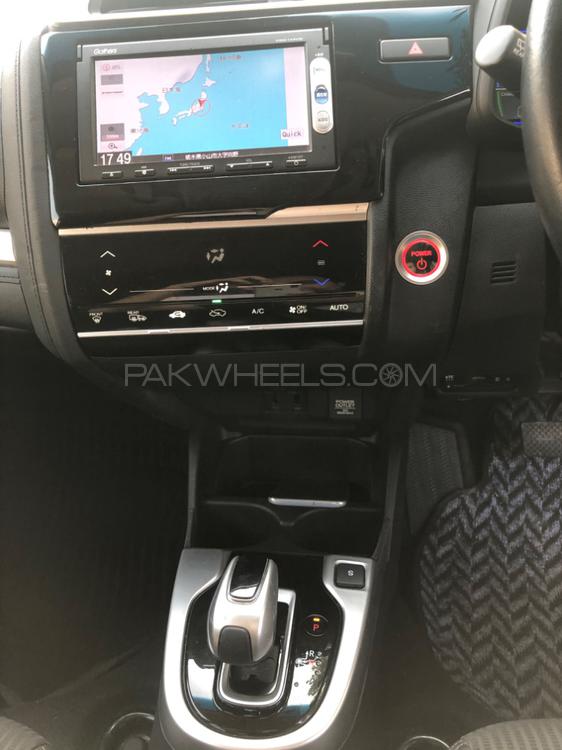 Honda Fit 2017 for Sale in Lahore Honda Fit 2017 for Sale in Lahore Image-13