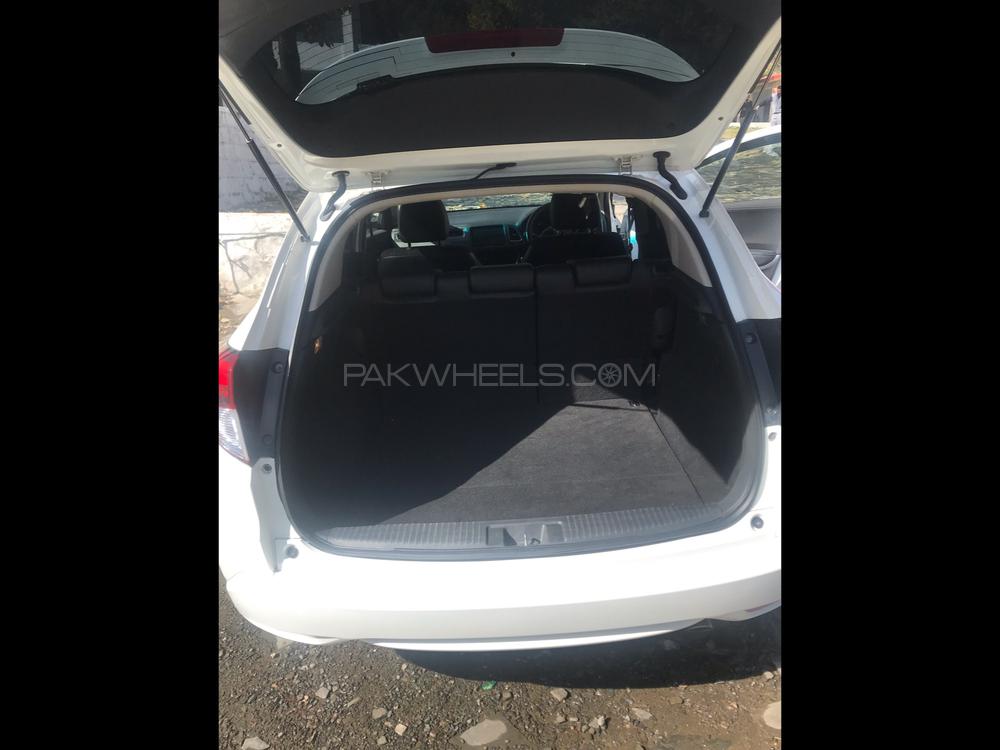 Honda Vezel 2015 for Sale in Abbottabad Honda Vezel 2015 for Sale in Abbottabad Image-5