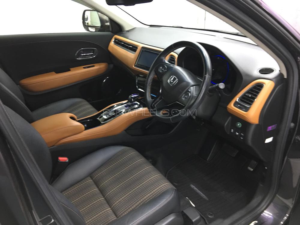 Honda Vezel 2014 for Sale in Rawalpindi Honda Vezel 2014 for Sale in Rawalpindi Image-7