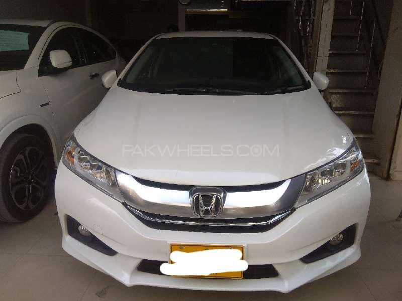 Honda Grace Hybrid 2015 for Sale in Karachi Honda Grace Hybrid 2015 for Sale in Karachi Image-2