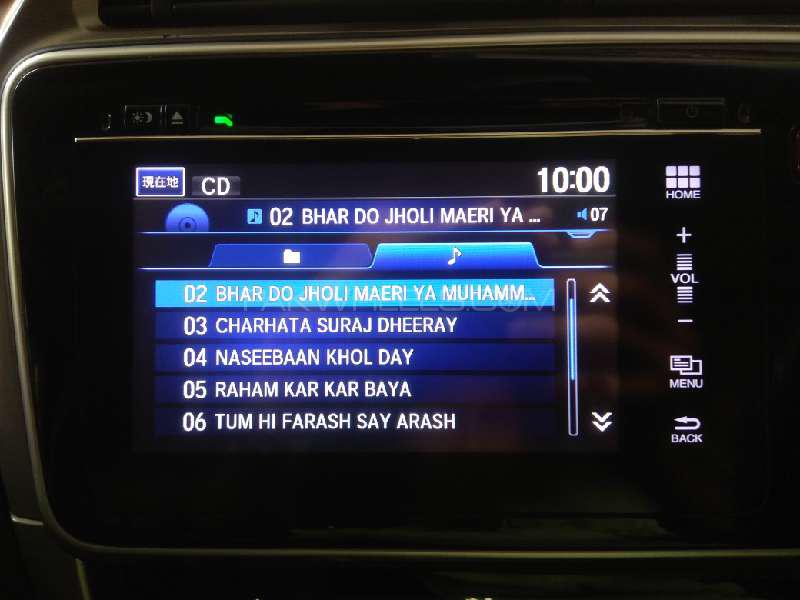 Honda Grace Hybrid 2015 for Sale in Karachi Honda Grace Hybrid 2015 for Sale in Karachi Image-6