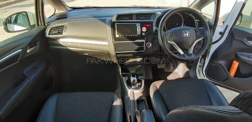 Honda Fit 2018 for Sale in Burewala Honda Fit 2018 for Sale in Burewala Image-16