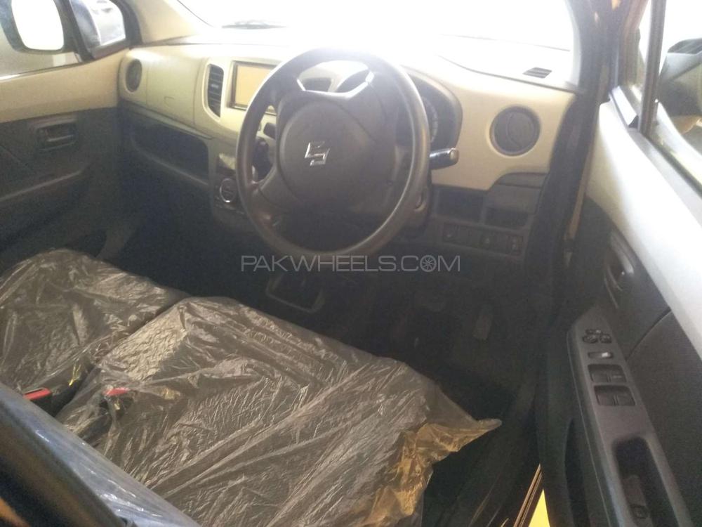 Suzuki Wagon R 2015 for Sale in Multan Suzuki Wagon R 2015 for Sale in Multan Image-5
