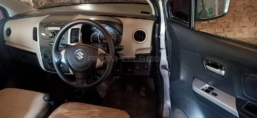 Suzuki Wagon R 2015 for Sale in Layyah Suzuki Wagon R 2015 for Sale in Layyah Image-4