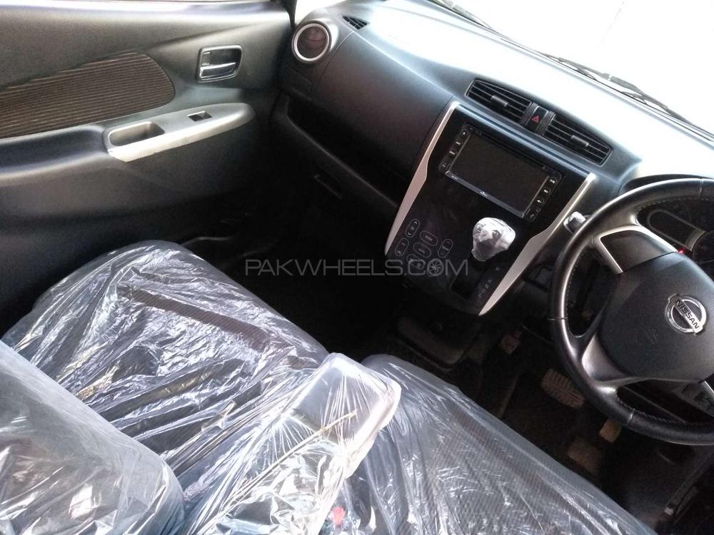 Nissan Dayz Highway Star 2013 for Sale in Karachi Nissan Dayz Highway Star 2013 for Sale in Karachi Image-13