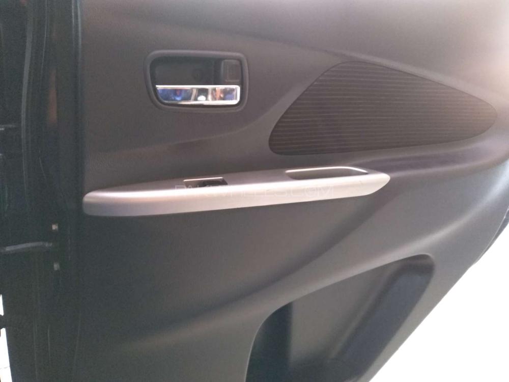 Nissan Dayz Highway Star 2013 for Sale in Karachi Nissan Dayz Highway Star 2013 for Sale in Karachi Image-15