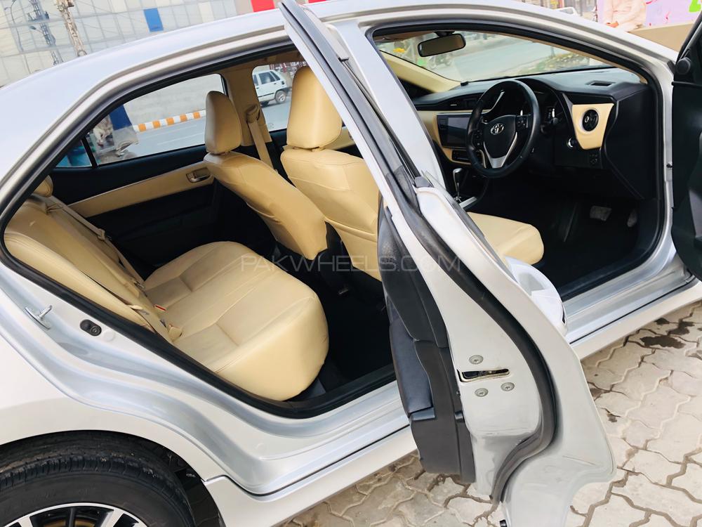 Toyota Corolla 2017 for Sale in Peshawar Toyota Corolla 2017 for Sale in Peshawar Image-5