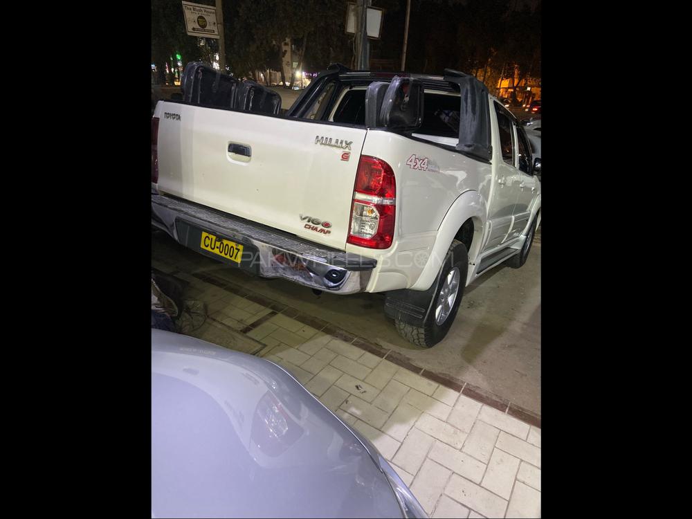 Toyota Hilux 2013 for Sale in Karachi Toyota Hilux 2013 for Sale in Karachi Image-6