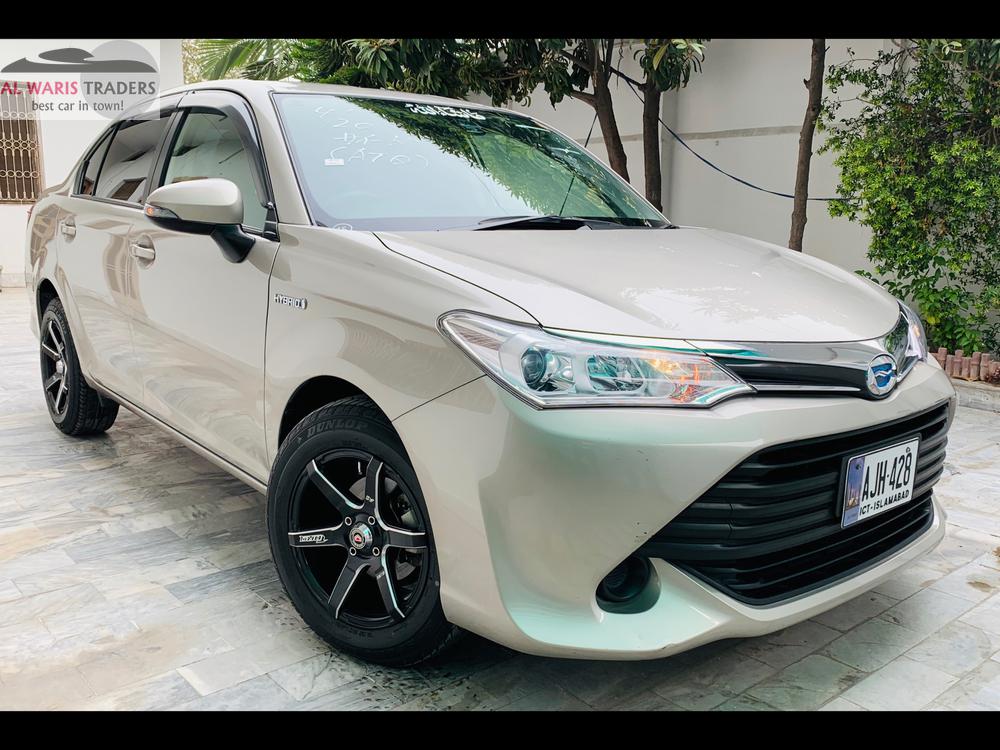 Toyota corolla axio 2016