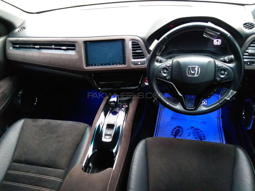 Honda Vezel 2017 for Sale in Lahore Honda Vezel 2017 for Sale in Lahore Image-7