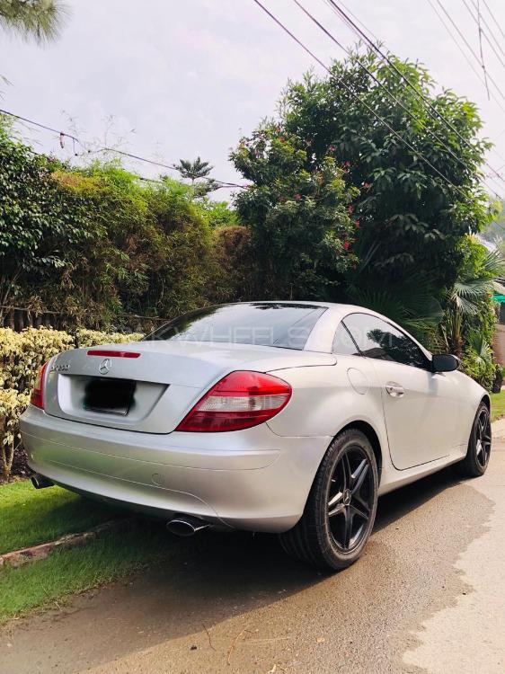 Mercedes Benz SLK Class 2004 for Sale in Lahore Image-1