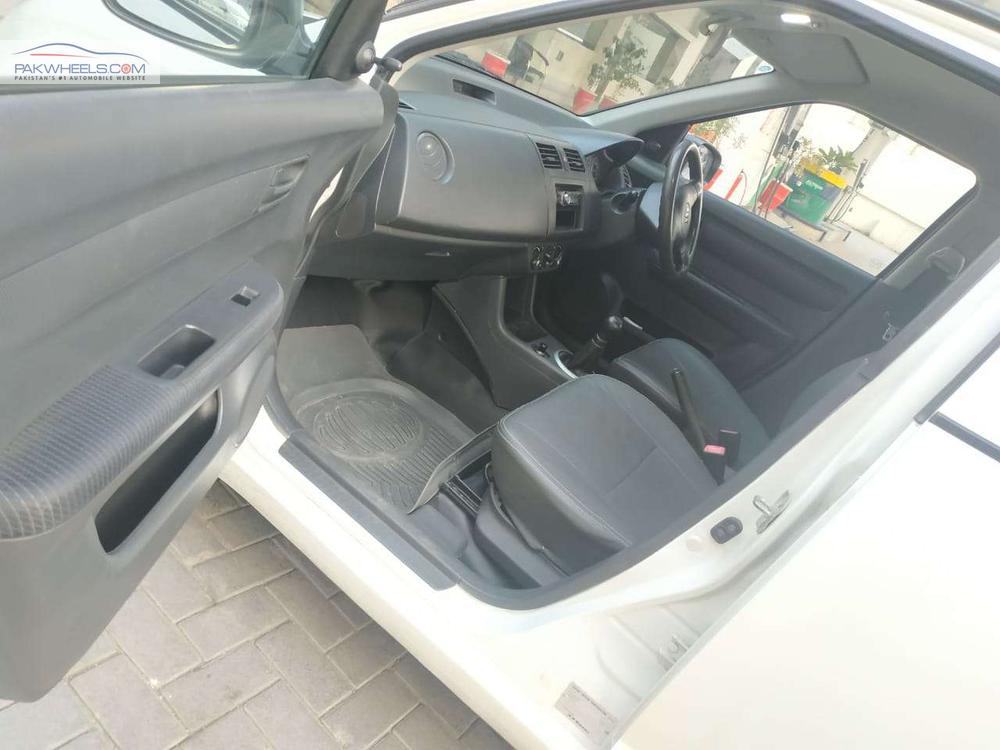 Suzuki Swift 2012 for Sale in Lahore Suzuki Swift 2012 for Sale in Lahore Image-14