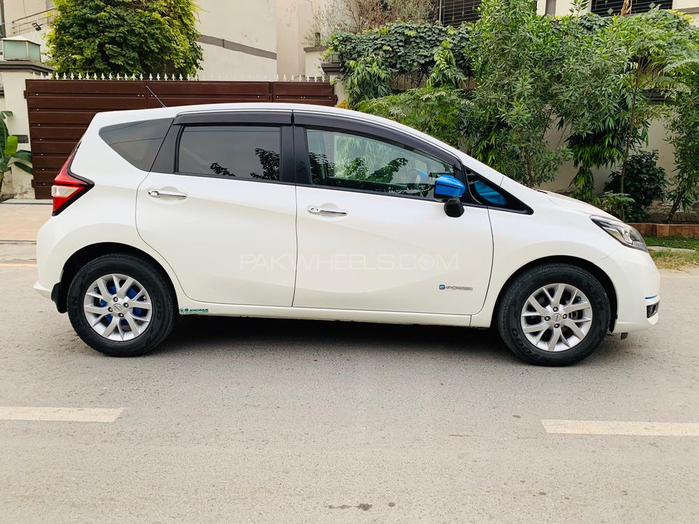 Nissan Note 2016 for Sale in Lahore Nissan Note 2016 for Sale in Lahore Image-5