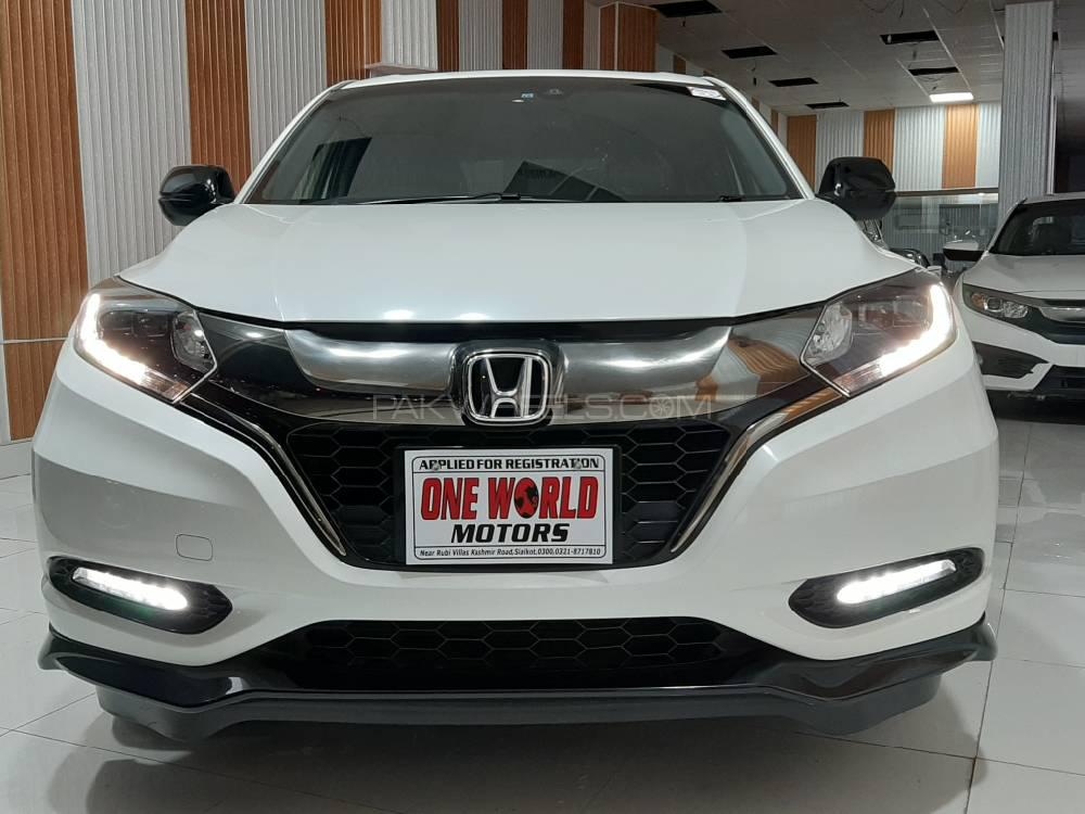 Honda Vezel 2016 for Sale in Sialkot Image-1