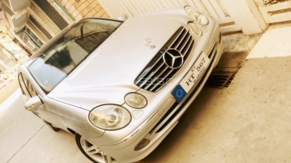 Mercedes Benz E Class - 2005  Mercedes Benz E Class - 2005  Image-6