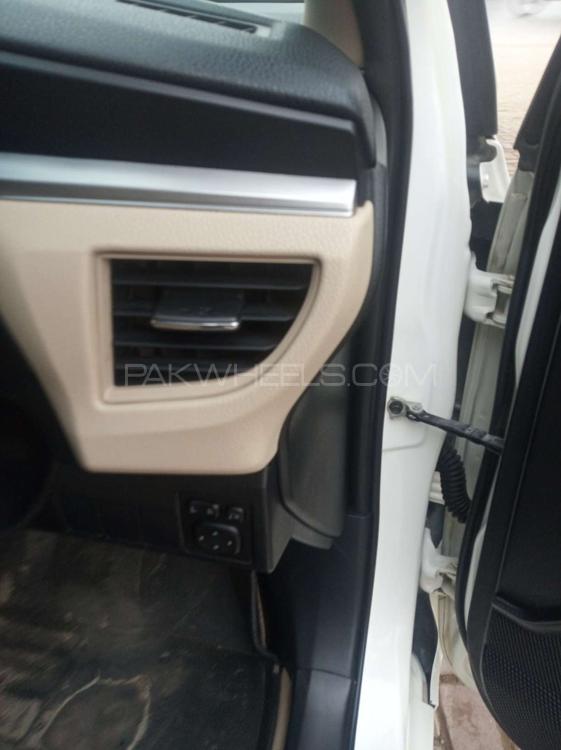 Toyota Corolla 2017 for Sale in Gujranwala Toyota Corolla 2017 for Sale in Gujranwala Image-9