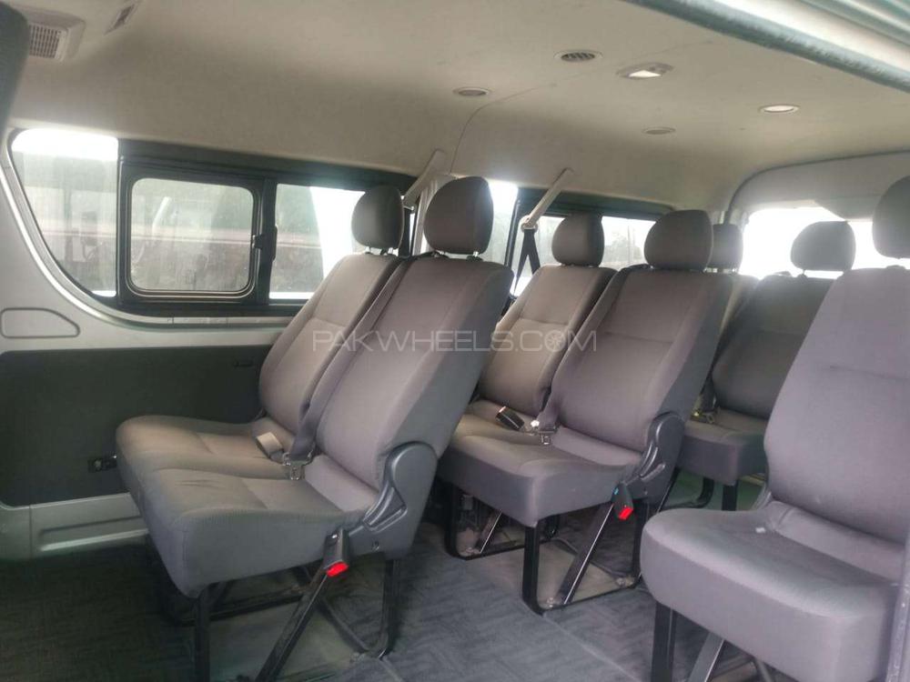 Toyota Hiace 2016 for Sale in Karachi Toyota Hiace 2016 for Sale in Karachi Image-6