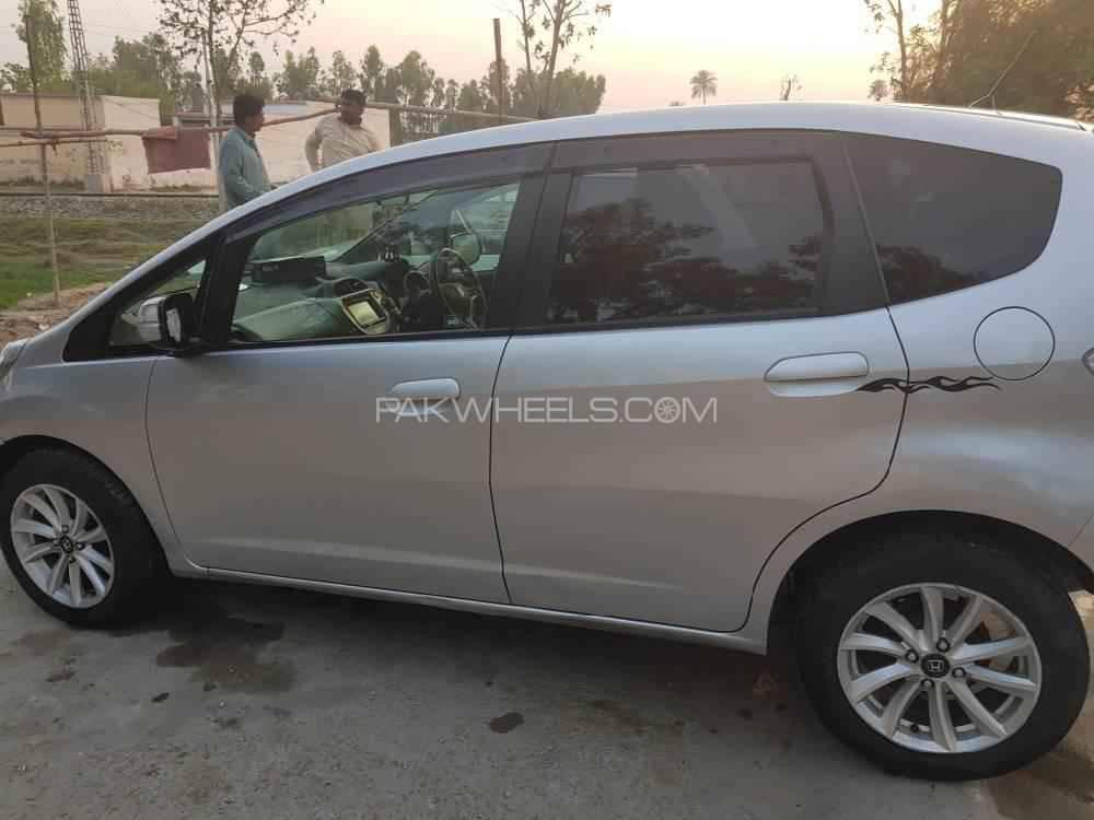 Honda Fit 2011 for Sale in Multan Honda Fit 2011 for Sale in Multan Image-7