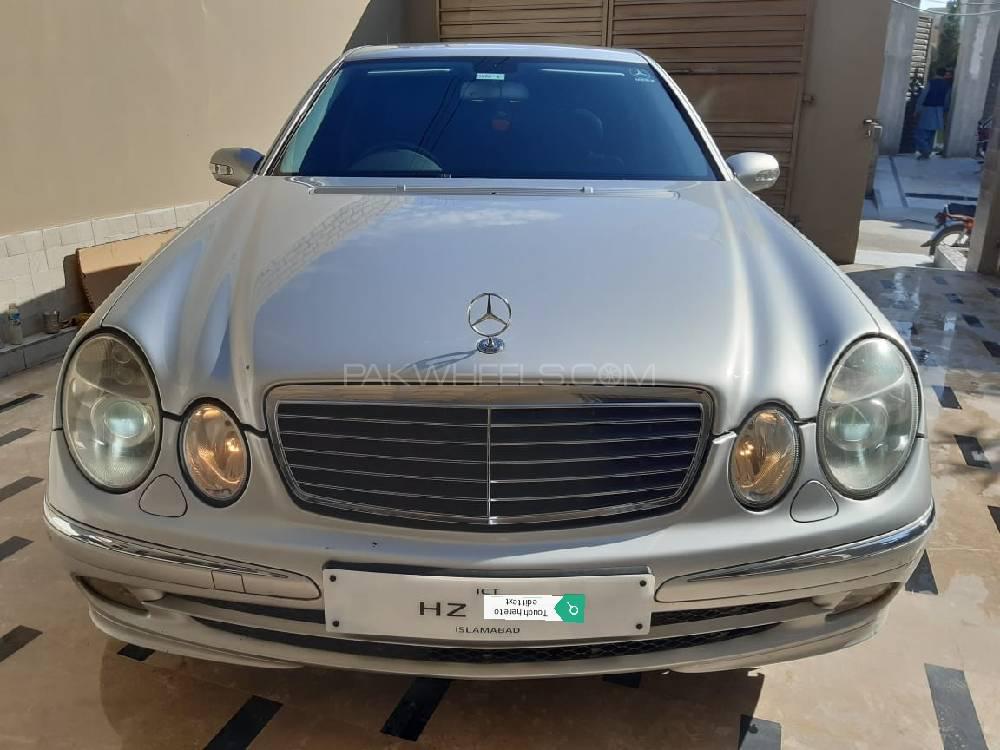Mercedes Benz E Class 2004 for Sale in Nowshera cantt Image-1