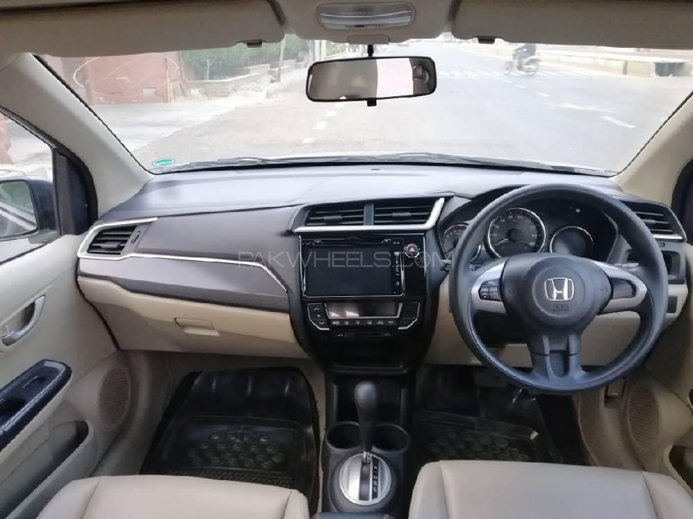 Honda BR-V 2017 for Sale in Karachi Honda BR-V 2017 for Sale in Karachi Image-2