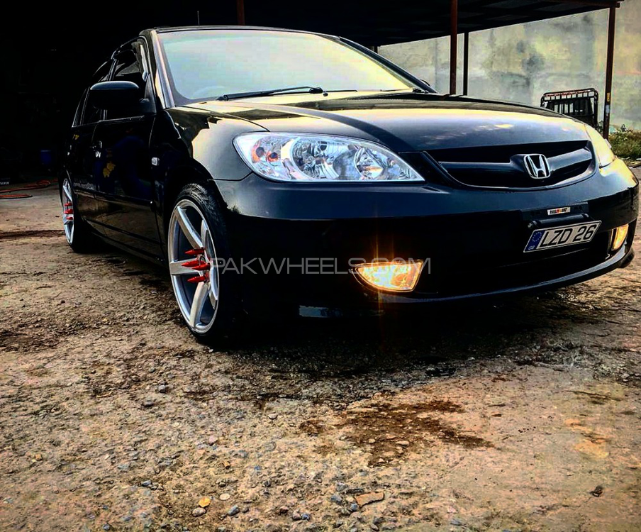 Honda Civic - 2005  Honda Civic - 2005  Image-2