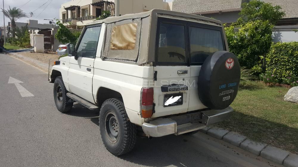 Toyota Land Cruiser 1986 for Sale in Karachi Toyota Land Cruiser 1986 for Sale in Karachi Image-3