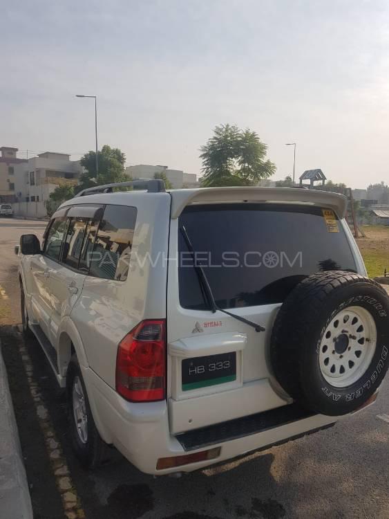 Mitsubishi Pajero 2004 for Sale in Islamabad Mitsubishi Pajero 2004 for Sale in Islamabad Image-10