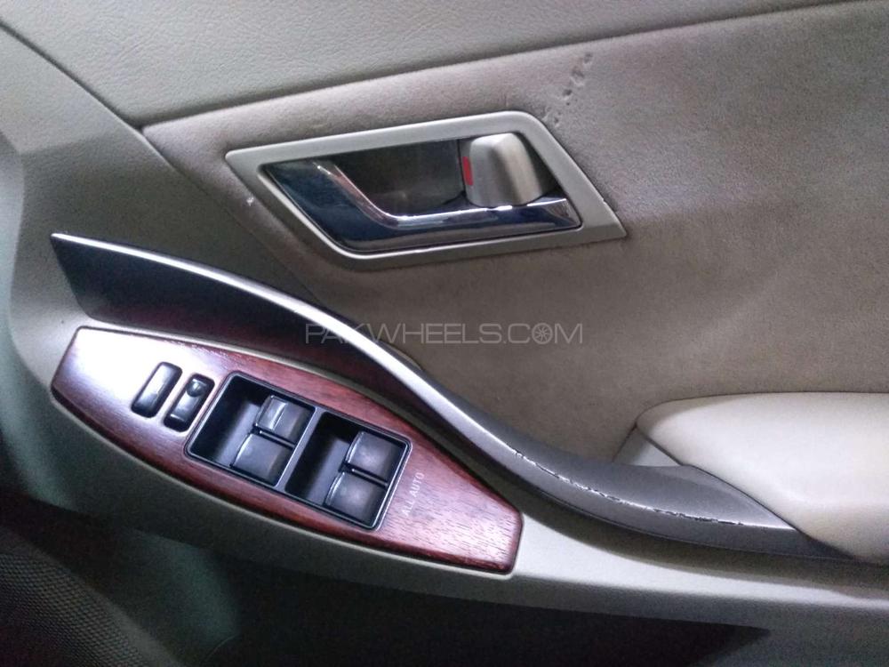 Toyota Premio 2010 for Sale in Karachi Toyota Premio 2010 for Sale in Karachi Image-13