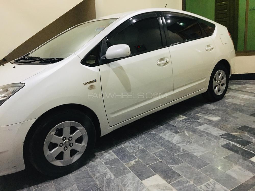 Toyota Prius 2008 for Sale in Peshawar Toyota Prius 2008 for Sale in Peshawar Image-5