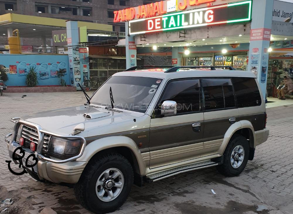 Mitsubishi Pajero 1993 for Sale in Peshawar Mitsubishi Pajero 1993 for Sale in Peshawar Image-6