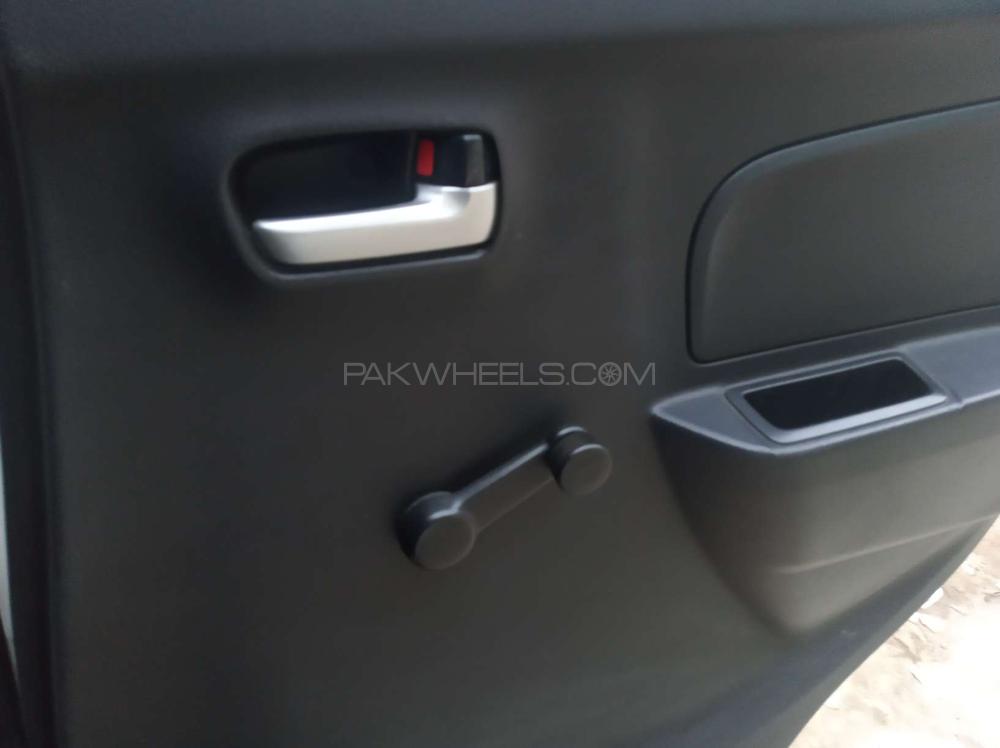 Suzuki Wagon R 2018 for Sale in Karachi Suzuki Wagon R 2018 for Sale in Karachi Image-12