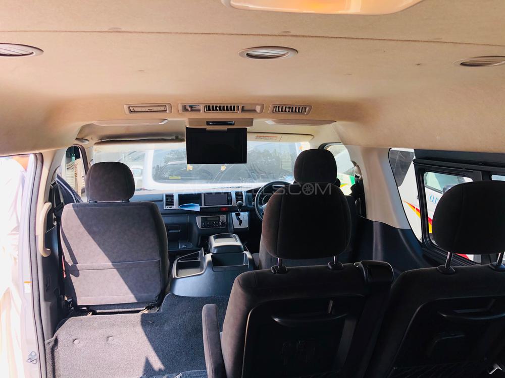 Toyota Hiace 2014 for Sale in Karachi Toyota Hiace 2014 for Sale in Karachi Image-6