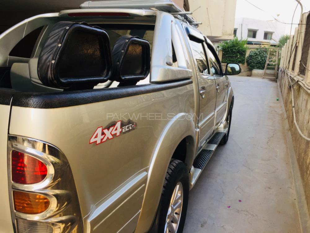 Toyota Hilux 2008 for Sale in Karachi Toyota Hilux 2008 for Sale in Karachi Image-2