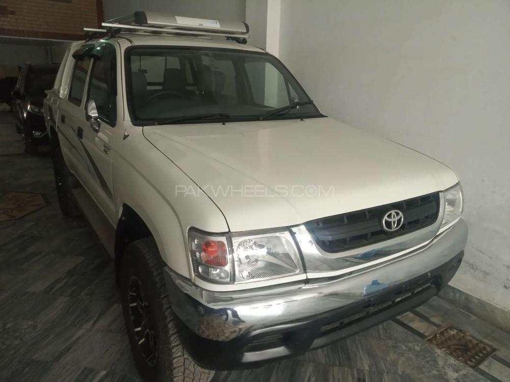 Toyota Hilux 2001 for Sale in Gujranwala Toyota Hilux 2001 for Sale in Gujranwala Image-2