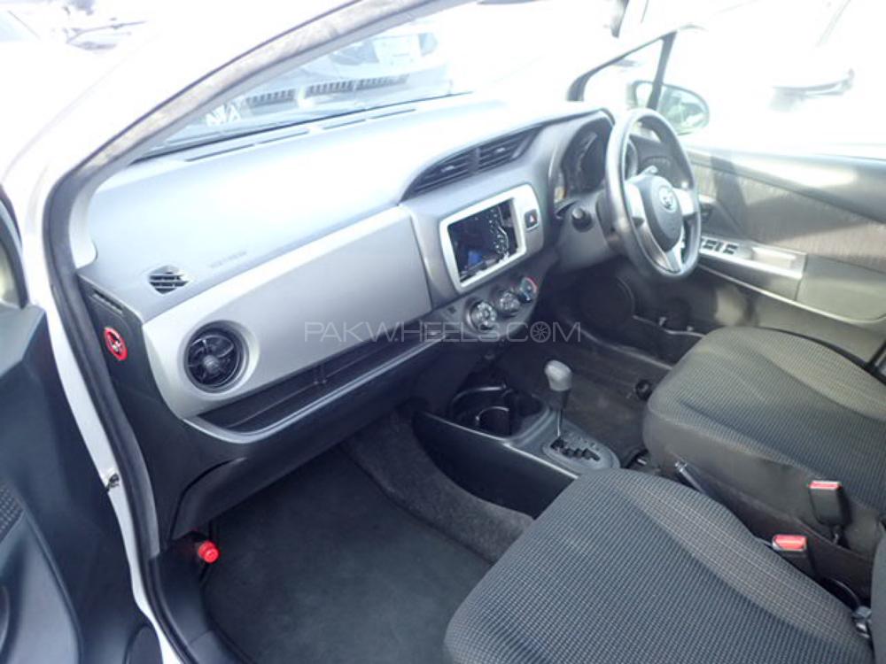 Toyota Vitz 2016 for Sale in Karachi Toyota Vitz 2016 for Sale in Karachi Image-8