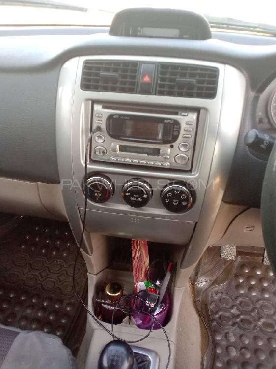 Suzuki Liana 2006 for Sale in Peshawar Suzuki Liana 2006 for Sale in Peshawar Image-9