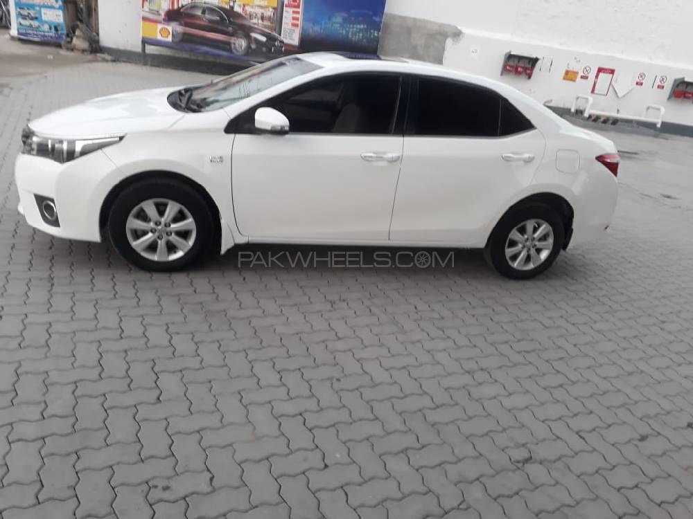 Toyota Corolla 2017 for Sale in Multan Toyota Corolla 2017 for Sale in Multan Image-4