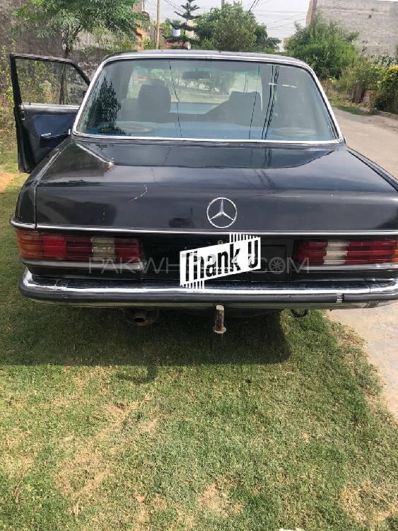 Mercedes Benz 200 D 1984 for Sale in Lahore Image-1