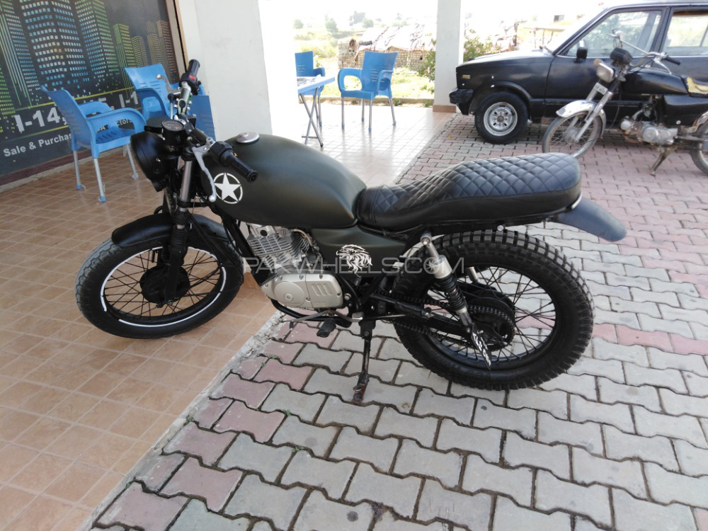 suzuki gs 150 2015