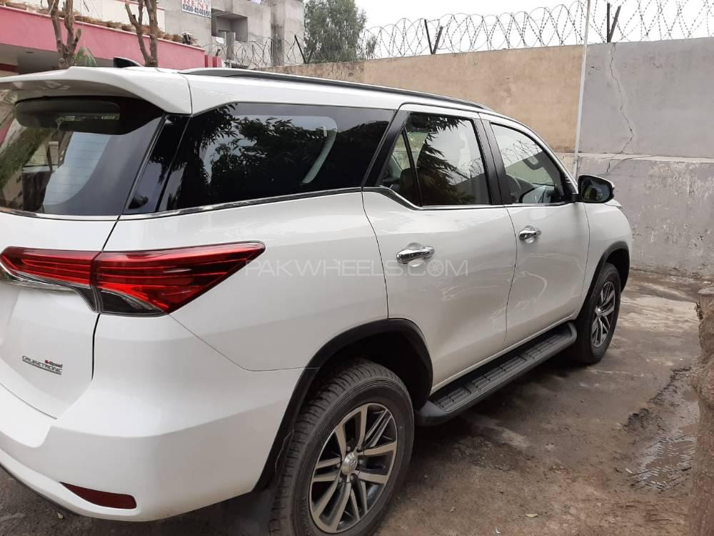 ٹویوٹا فورچیونر 2017 for Sale in لاہور ٹویوٹا فورچیونر 2017 for Sale in لاہور Image-5