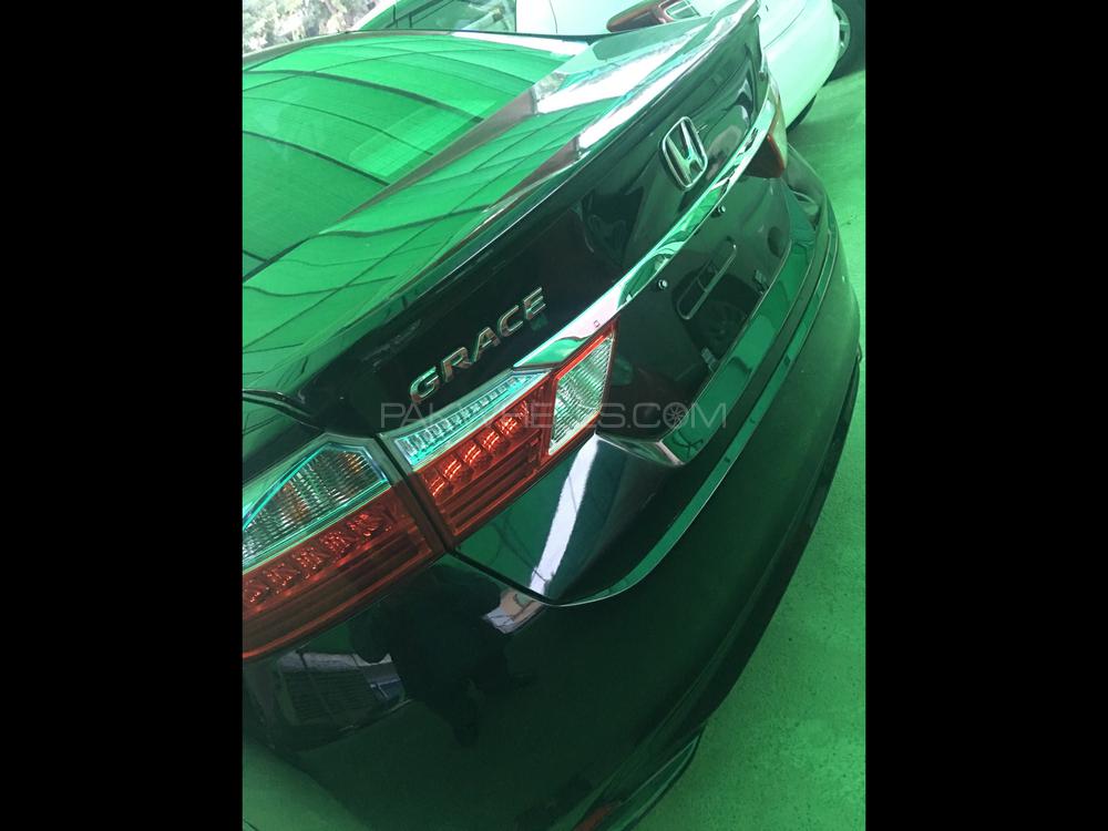 Honda Grace Hybrid 2016 for Sale in Rawalpindi Honda Grace Hybrid 2016 for Sale in Rawalpindi Image-4