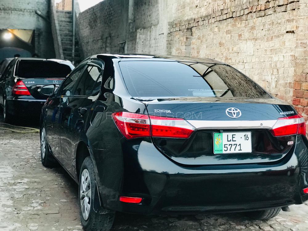 Toyota Corolla 2015 for Sale in Lahore Toyota Corolla 2015 for Sale in Lahore Image-2