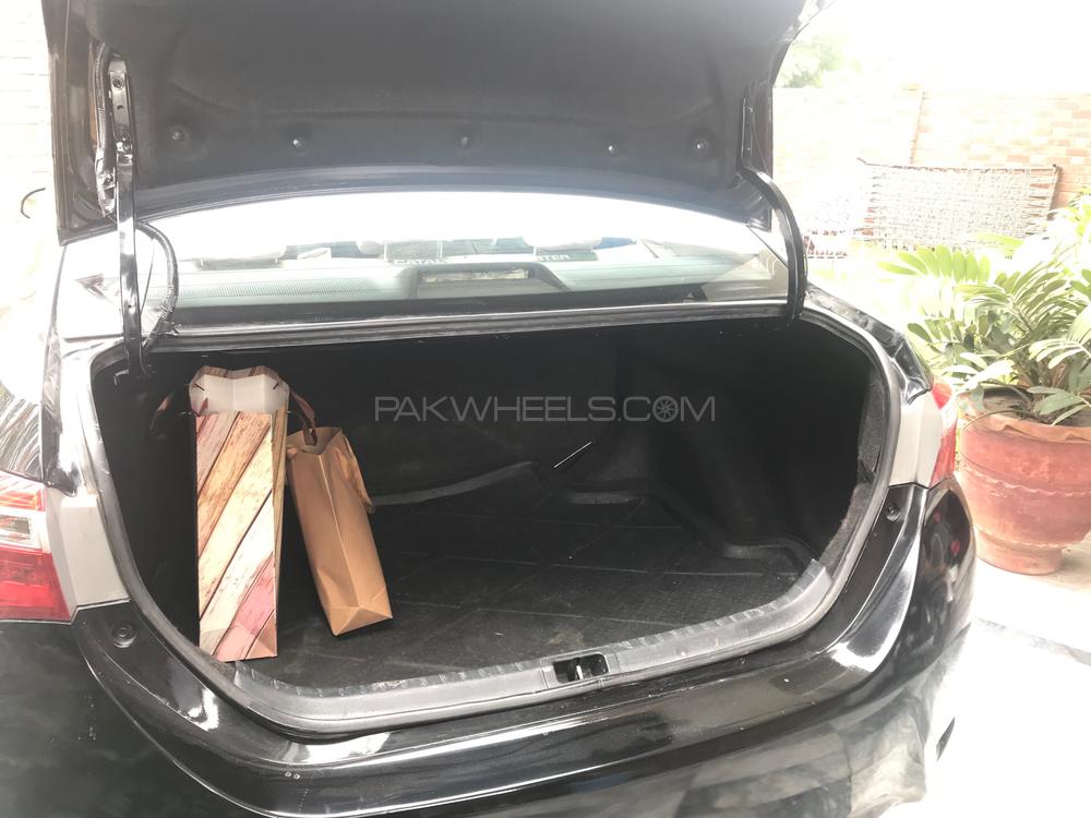 Toyota Corolla 2015 for Sale in Lahore Toyota Corolla 2015 for Sale in Lahore Image-11