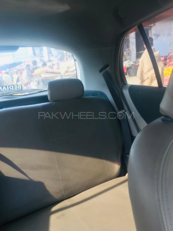 Toyota Vitz 2005 for Sale in Swabi Toyota Vitz 2005 for Sale in Swabi Image-7