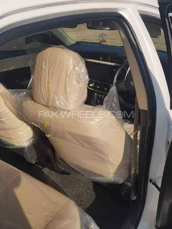 Toyota Corolla 2018 for Sale in Peshawar Toyota Corolla 2018 for Sale in Peshawar Image-11