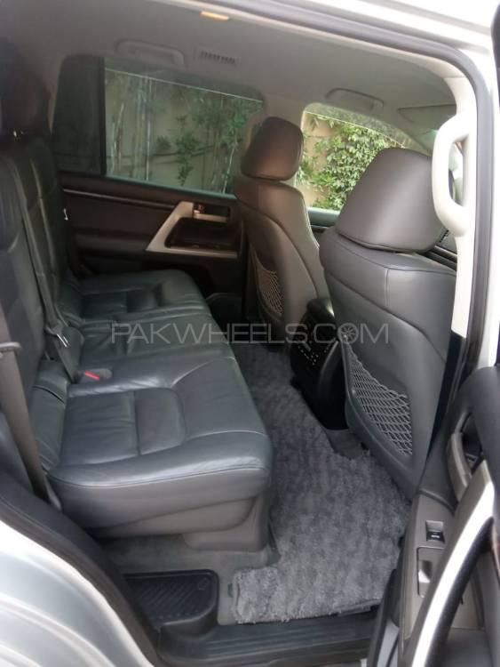 Toyota Land Cruiser 2008 for Sale in Lahore Toyota Land Cruiser 2008 for Sale in Lahore Image-3